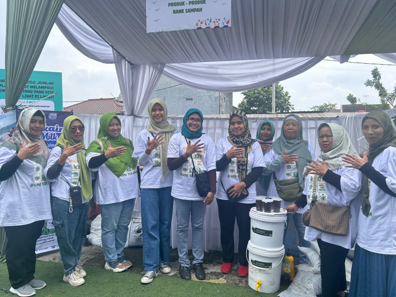 Detail dari Gerakan aksi bersama world clean day